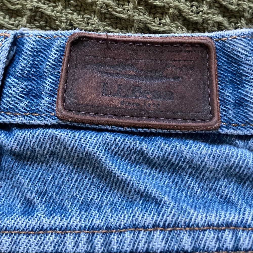 LL Bean Mens Natural Fit Jeans - Picture 5 of 10